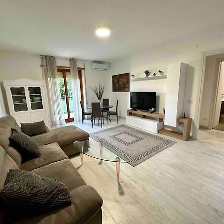 Appartamento Luminoso Domus Eur Roma Esterno foto